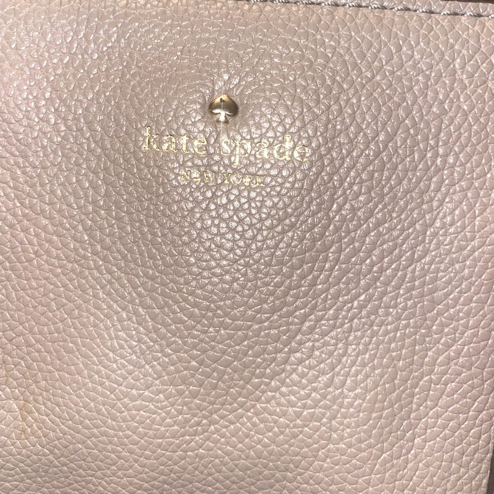 Kate spade purse⚡️ only 1.5 years old - Picture 5 of 8